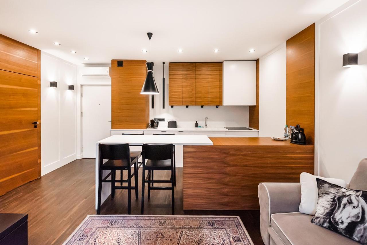 ורשה Wola Luxury Wooden Apartment מראה חיצוני תמונה