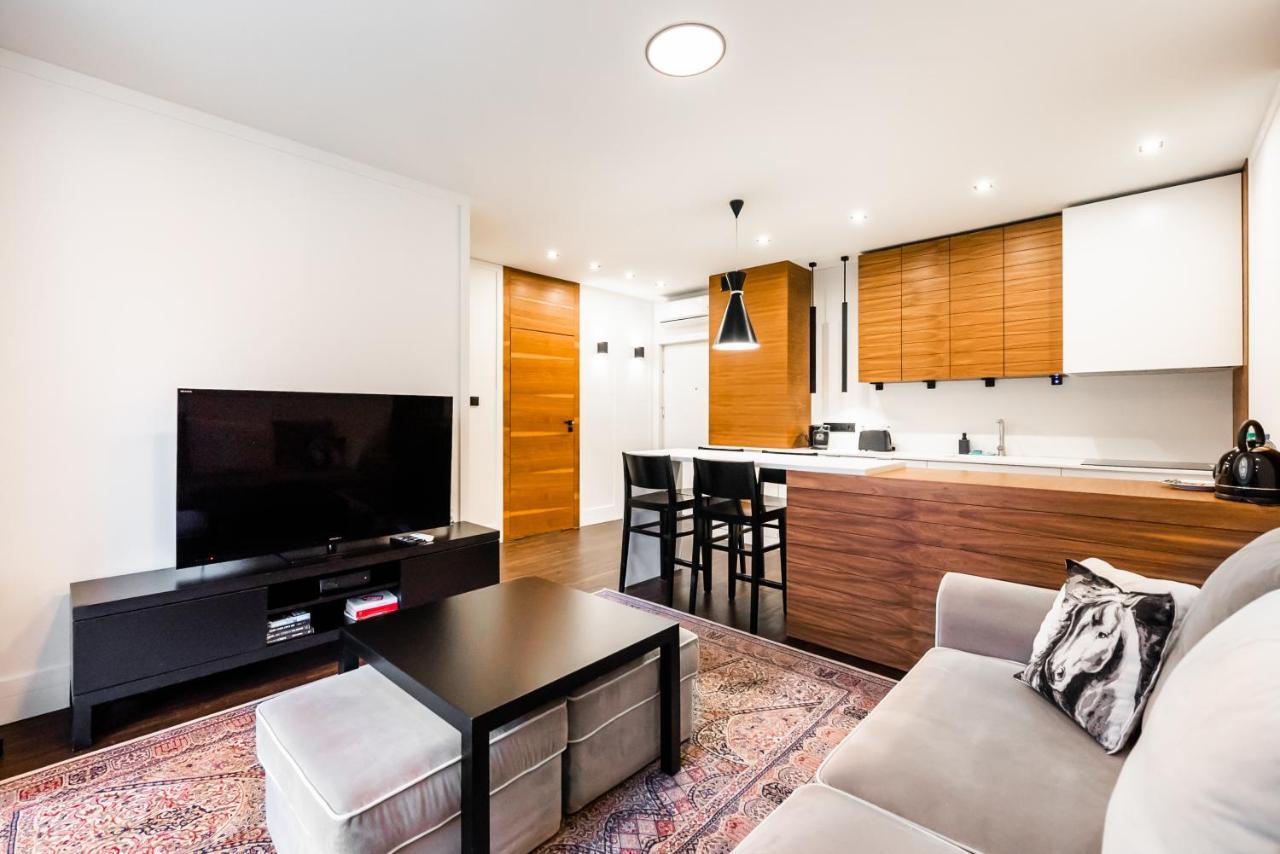 ורשה Wola Luxury Wooden Apartment מראה חיצוני תמונה