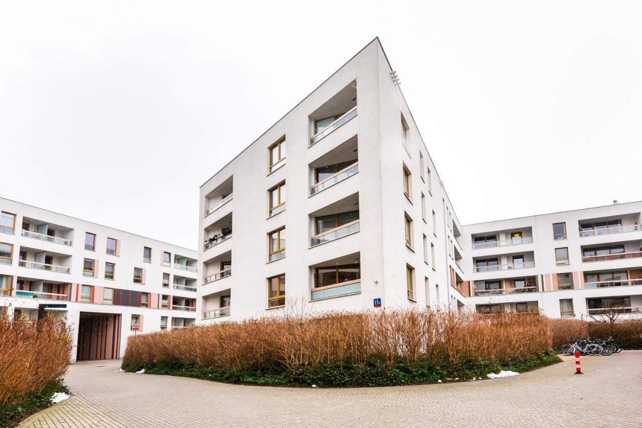 ורשה Wola Luxury Wooden Apartment מראה חיצוני תמונה